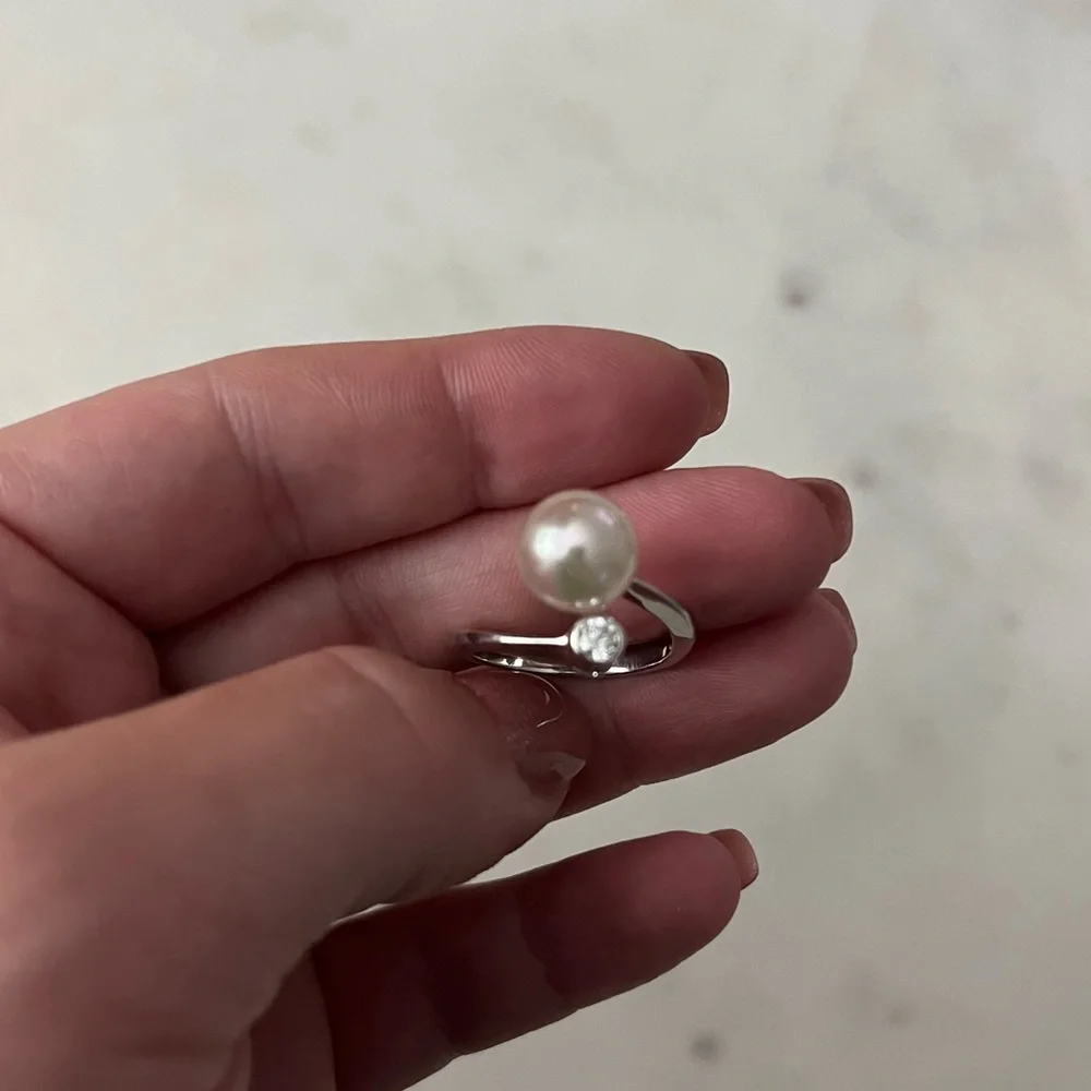 Sterling silver 925 pearl and cubic zirconia ring